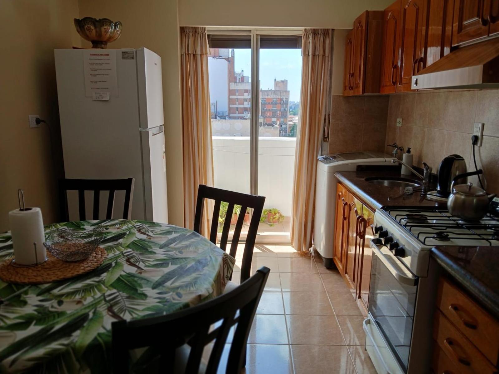 Depto Centro 4 Ambientes Apartment *